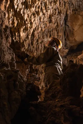 Espeleología PB4 con Aventura Sport