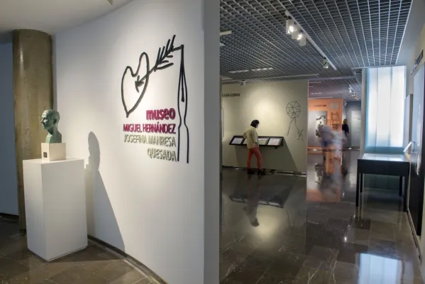 Museo Miguel Hernández - Josefina Manresa