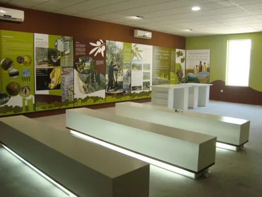 Centro de Interpretación de Castillo de Locubín. Almazaras oleoturísticas