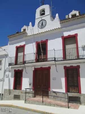 Antiguo Ayuntamiento de Larva