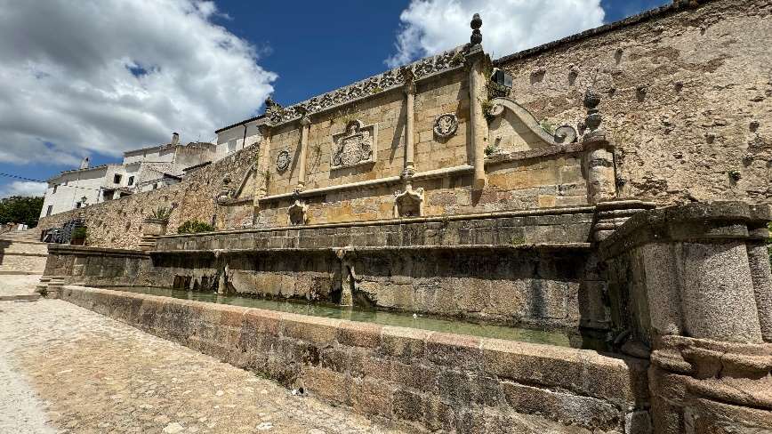  Fuente Imperial Carlos