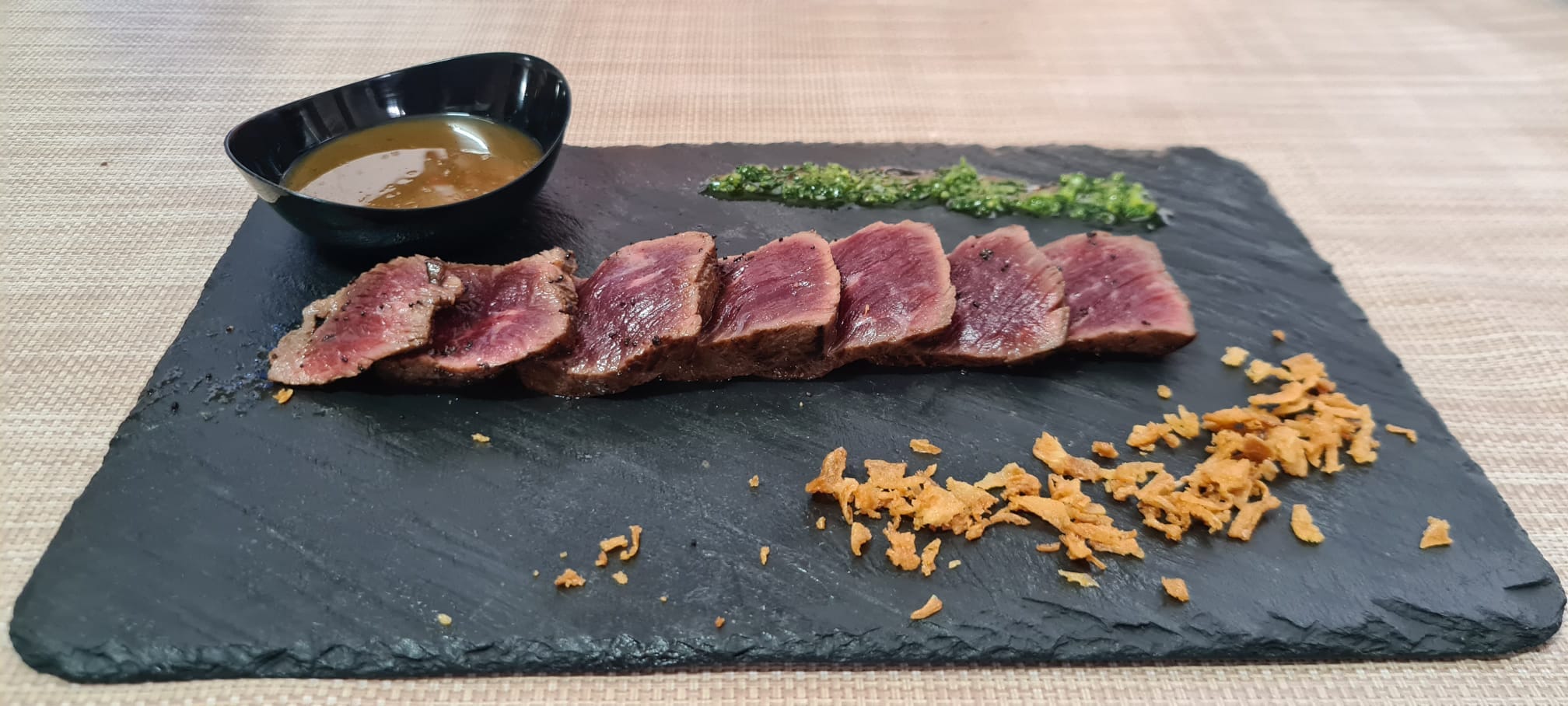 Fotografía de un plato de Gamo 