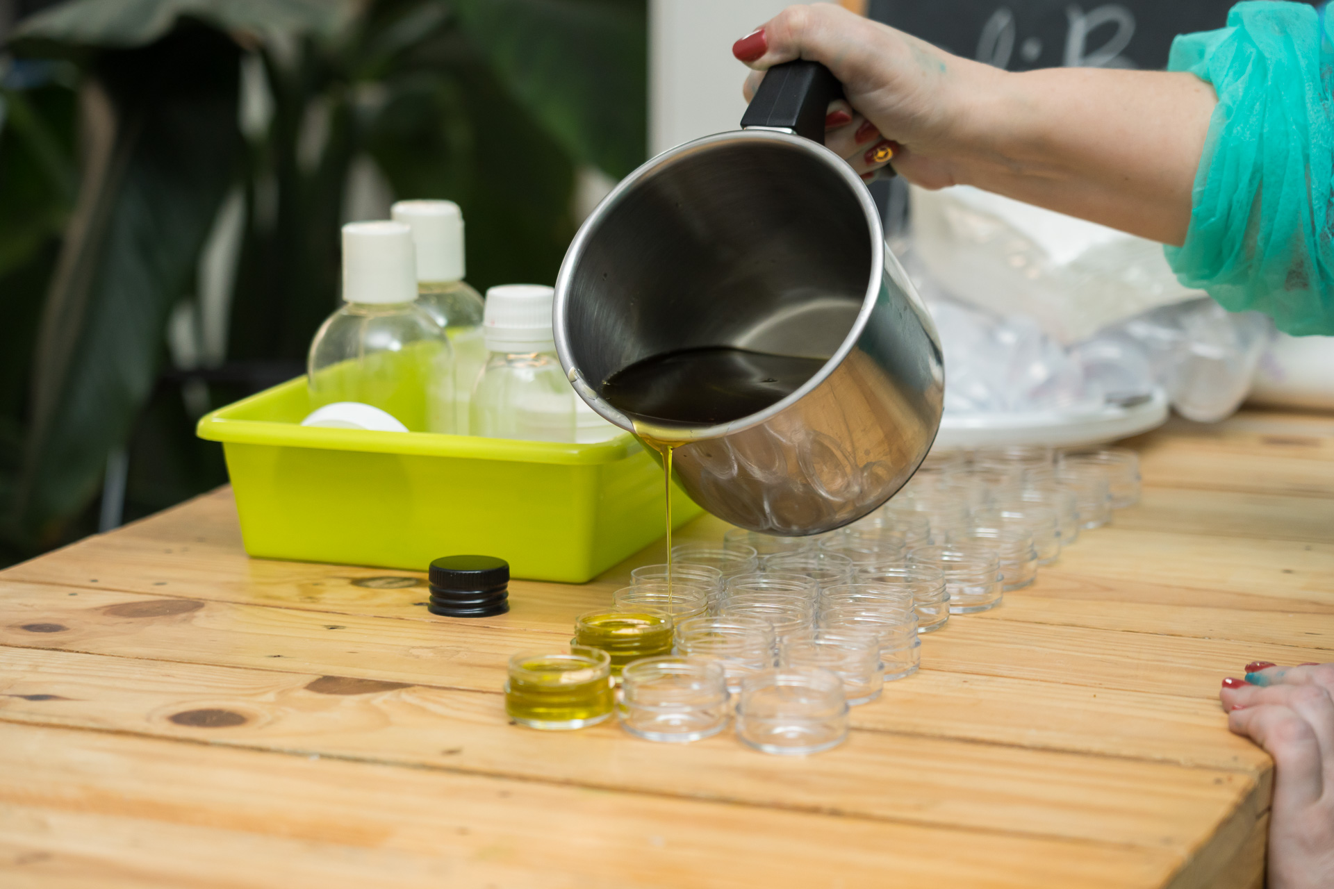 Taller de cosmético con AOVE