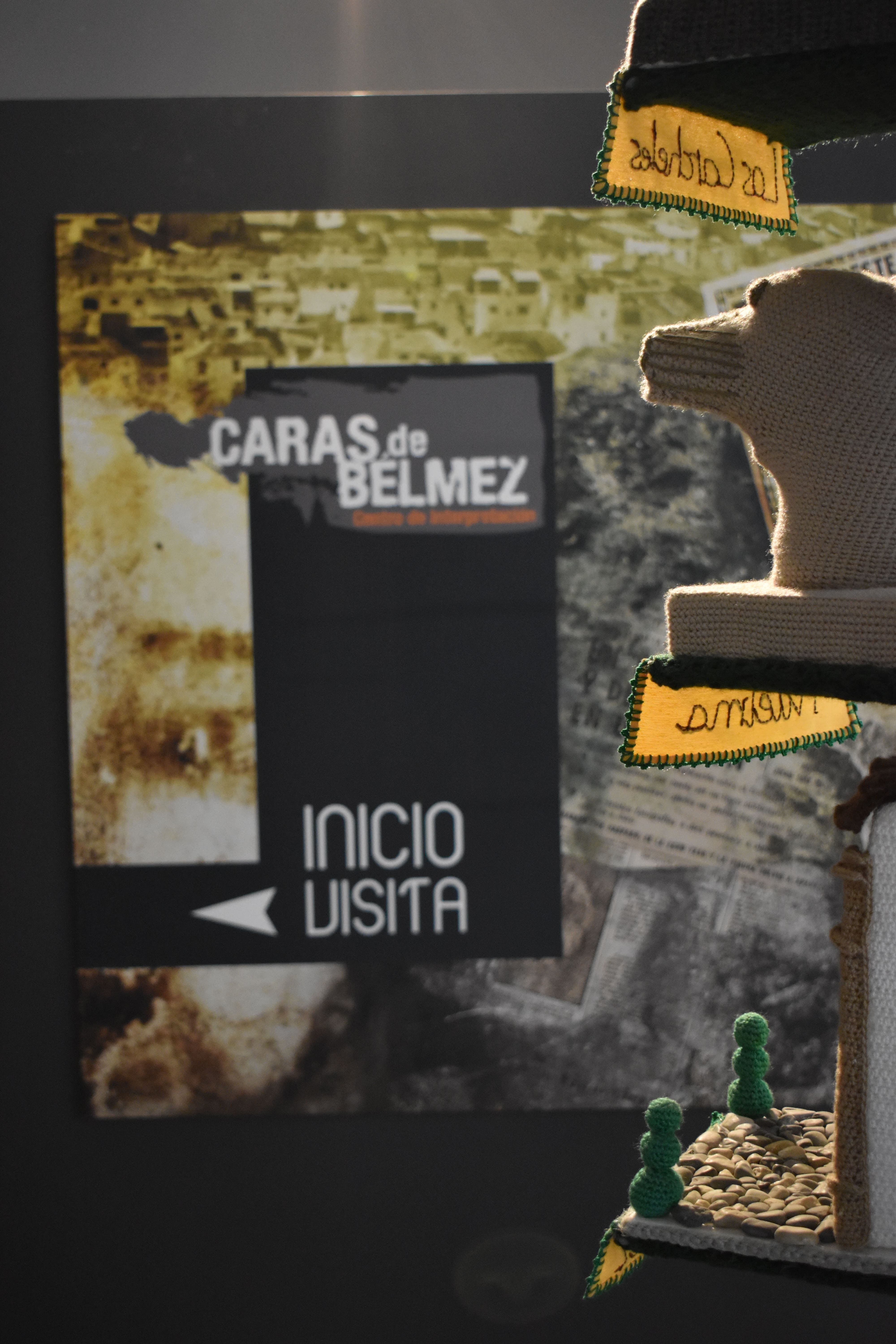 inicio de la visita en el Centro de Interpretación de las Caras de Bélmez