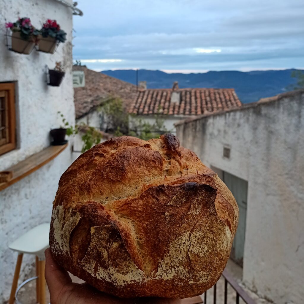 Pan artesano de la panadería Panciencia en Segura de la Sierra