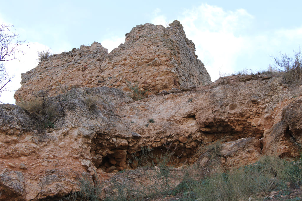 ruinas del Castillejo del Cerro de San Juan, en el municipio de Cabra del Santo Cristo
