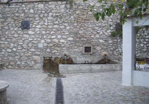 panorámica de la fuente de la seda