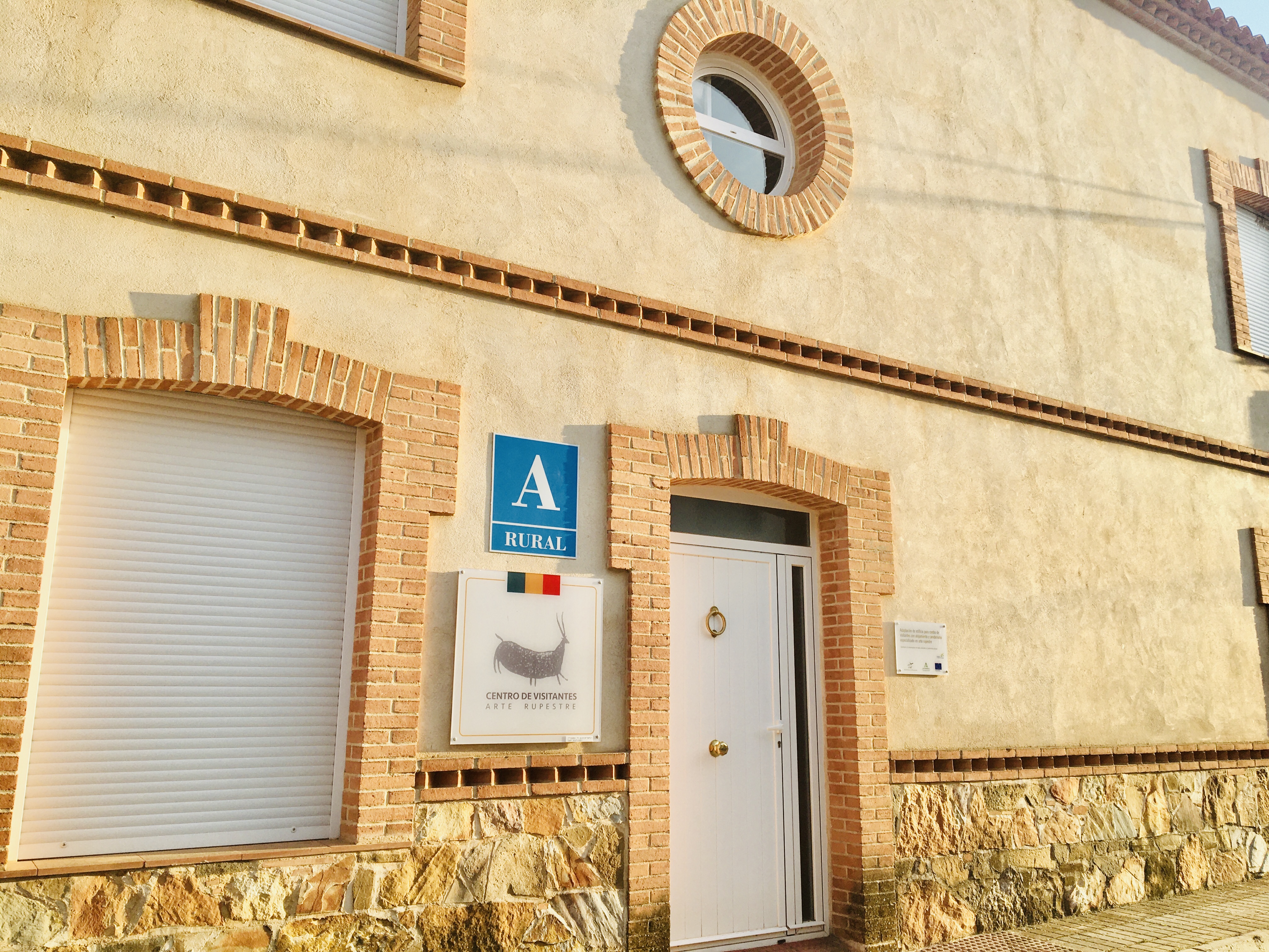 ALBERGUE MUNICIPAL LA CIMBARRA