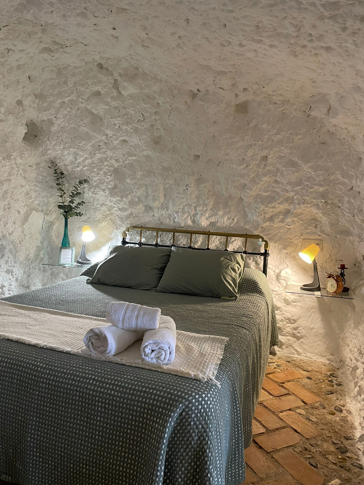 Casa Cueva El Madroño