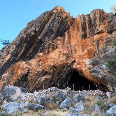 Cueva Cabrera