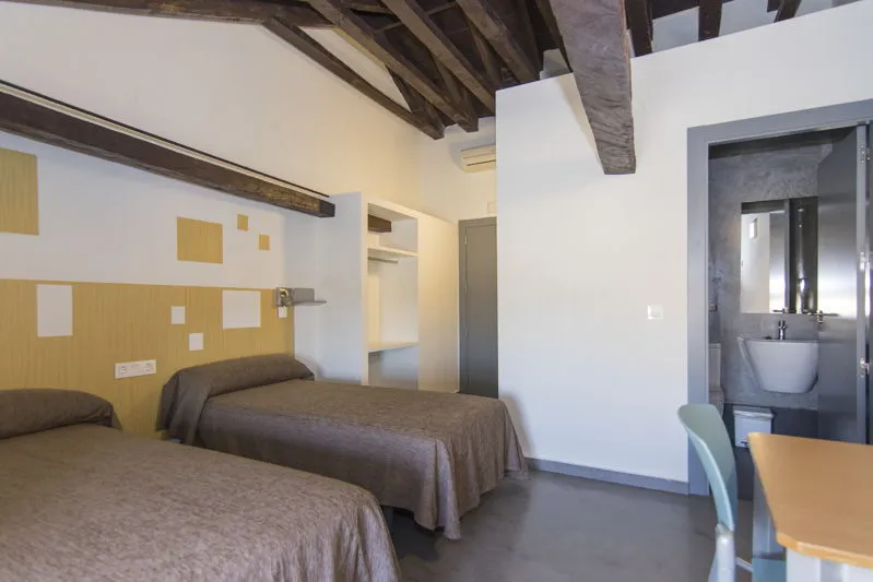 Cazorla_2017_Habitaci%C3%B3n%202PC.jpg