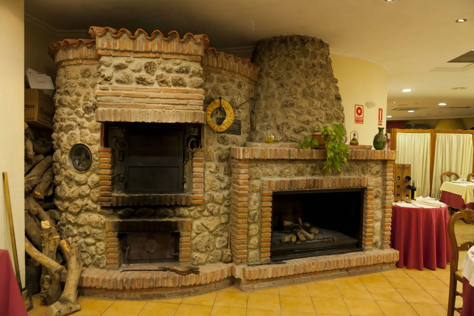 restaurante-la-lambra-3.jpg