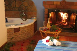 Casa%20Rural%20Cueva%20del%20Mesto.jpeg