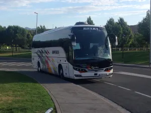 bus9.jpg